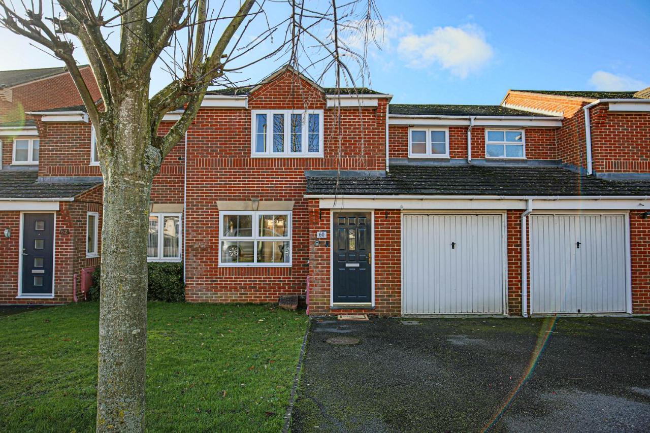 Cosy 3 Bed House To Bicester Outlet For Big Group By Platinum Key Properties Εξωτερικό φωτογραφία