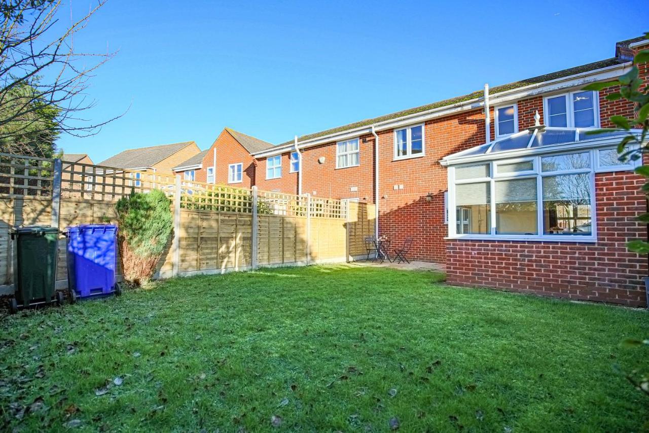 Cosy 3 Bed House To Bicester Outlet For Big Group By Platinum Key Properties Εξωτερικό φωτογραφία