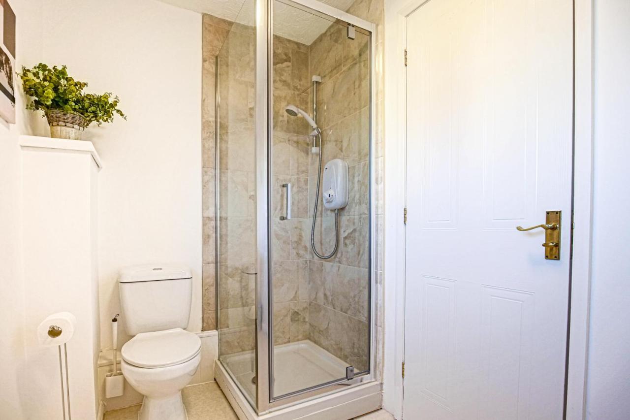 Cosy 3 Bed House To Bicester Outlet For Big Group By Platinum Key Properties Εξωτερικό φωτογραφία
